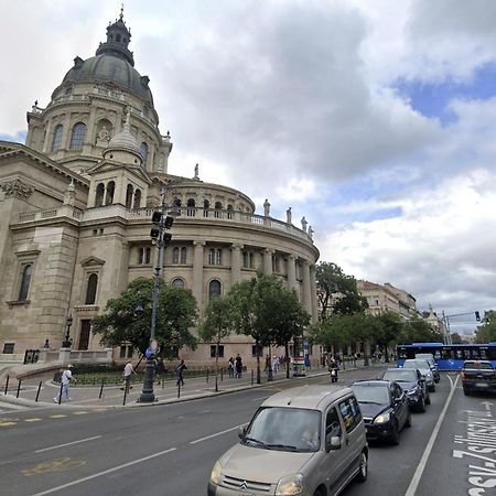 Free Parking Basilica Rob'S Home - Ac, Wi-Fi, Smart Tv Budapest Luaran gambar